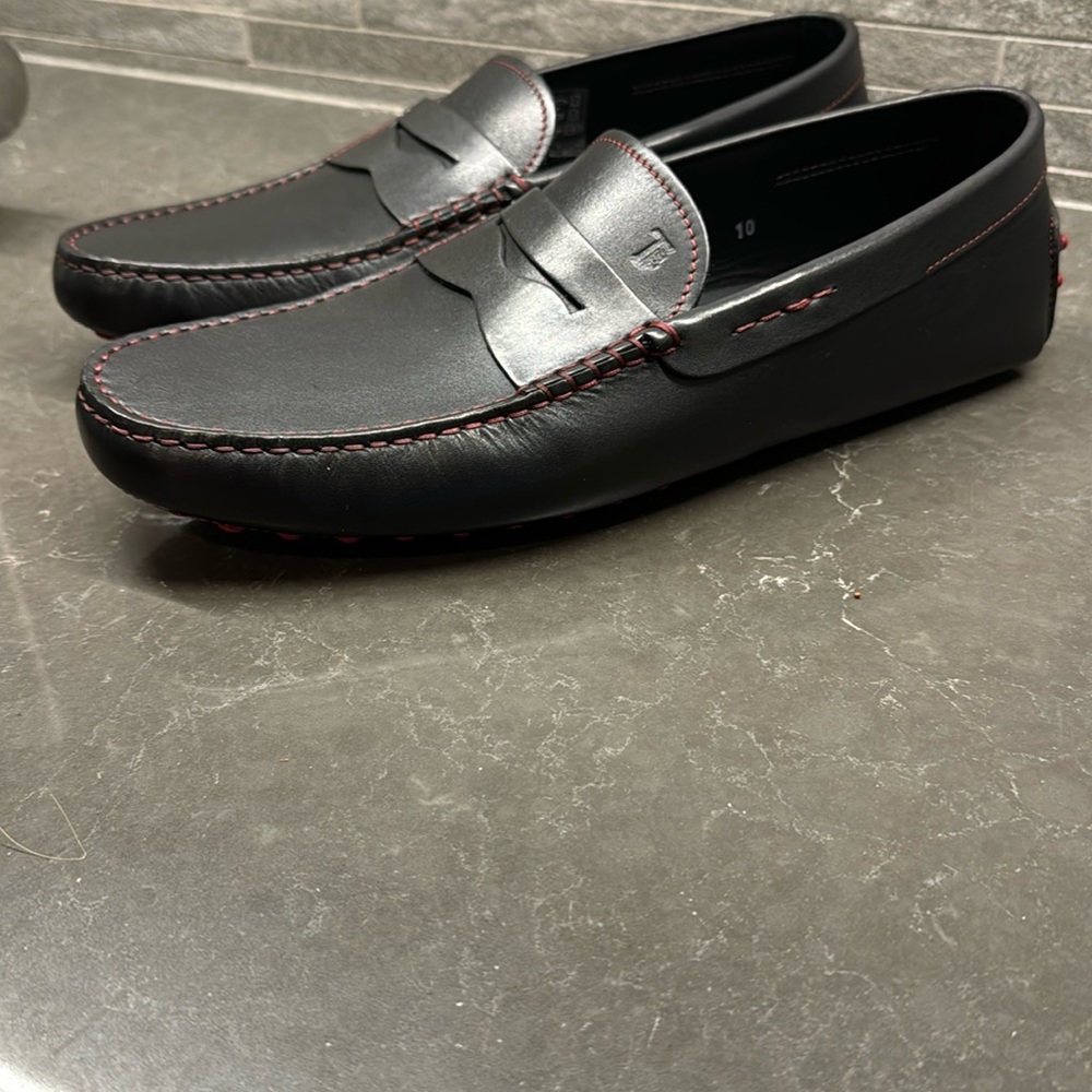 Tods Mens Ferrari inspired driving shoes Size 10